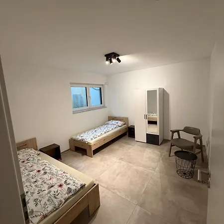 Very Place To With A Garden And Terrace Apartment
