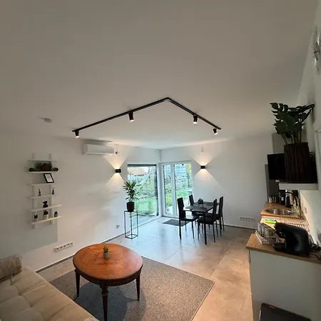 Apartment Very Place To With A Garden And Terrace Offenbach am Main